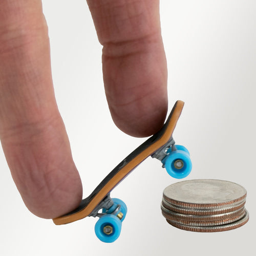 TECH DECK (finger skate) - Pack de 4 FINGER SKATE (design aléatoire)